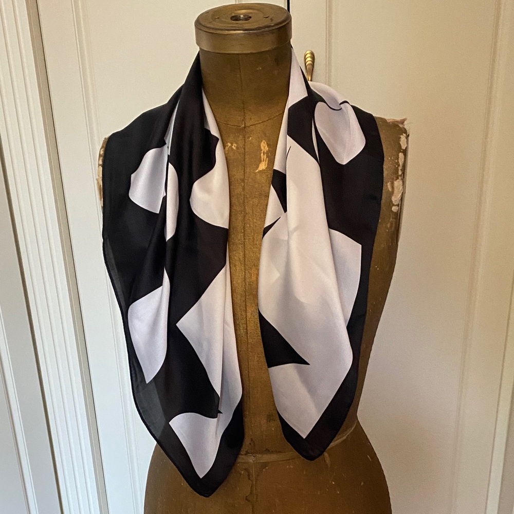 Elegant Black and White Scarf